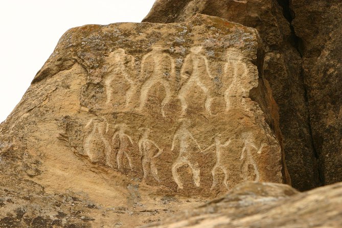 3 Days Baku Tour: Visit must-see places in our group tours - Fire Temple and Yanardag: Azerbaijan’s flame traditions
