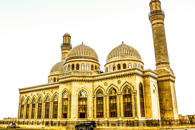 3 Days Baku Tour: Visit must-see places in our group tours - Guide quality and group arrangements