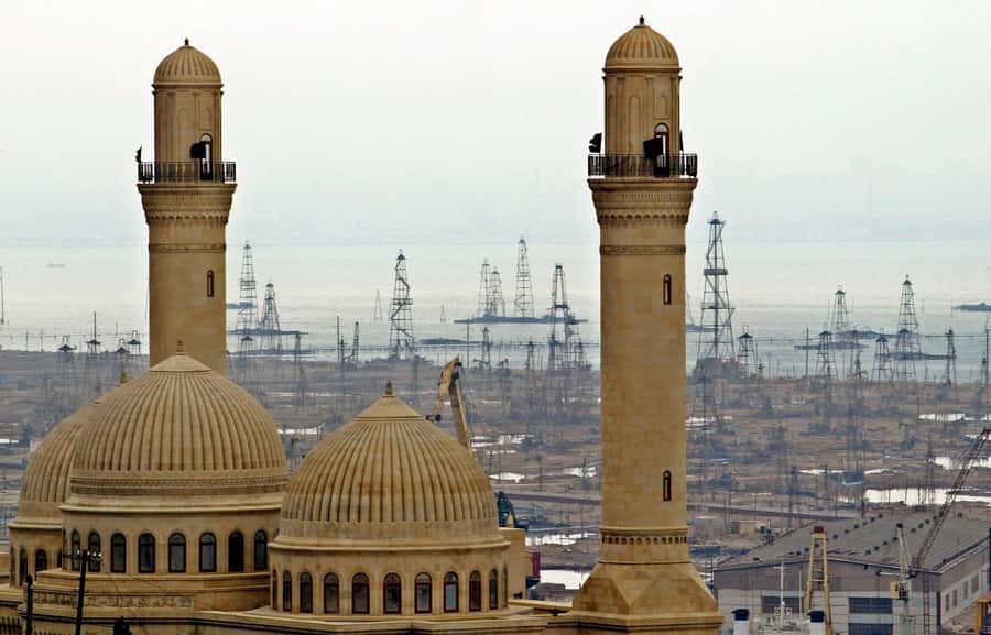 Azerbaijan: 4 days bestseller package - Old City Baku: Maiden Tower and Shirvanshah Palace