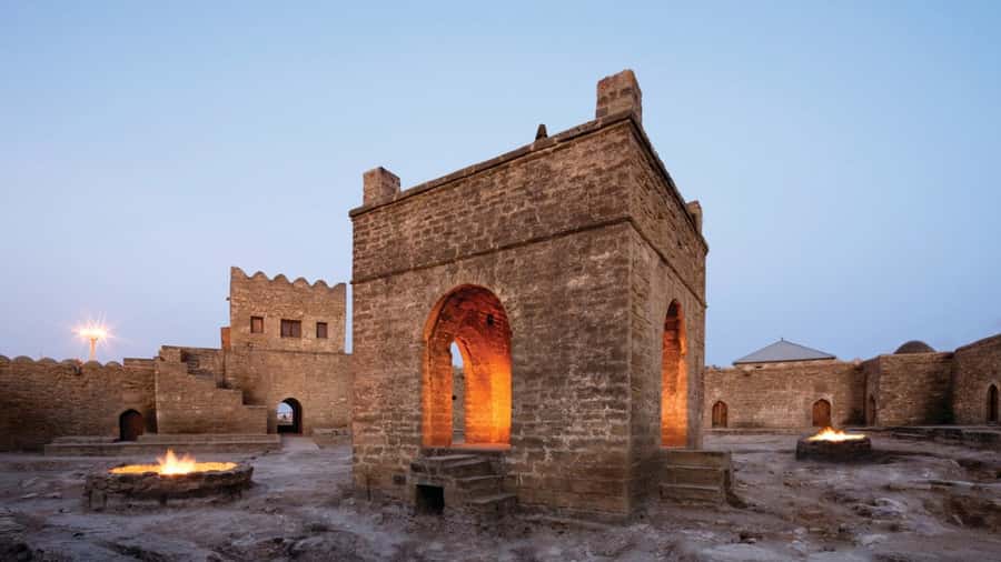 Azerbaijan: 4 days bestseller package - Oil, faith, and the Absheron Peninsula
