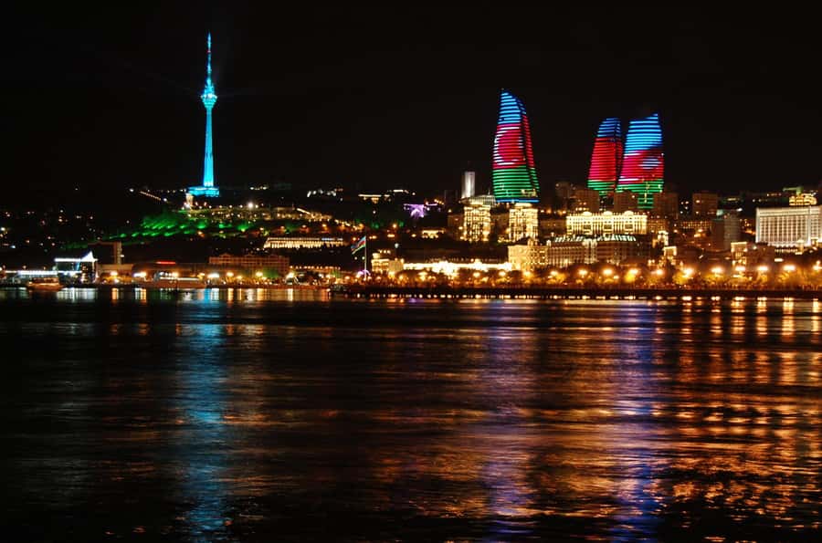 Baku: 2-Day City Highlights Tour - Day One: Baku’s Old City and centuries of stories