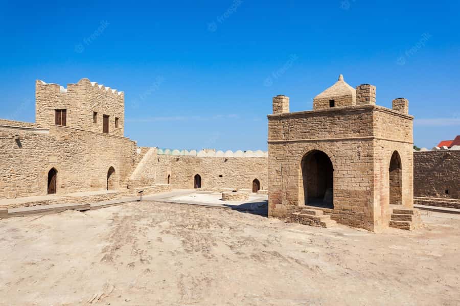 Baku: 2-Day City Highlights Tour - The 7pm panoramic tour and Flame Towers