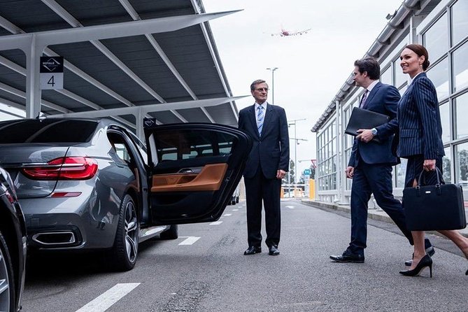 Baku Airport Private Transfer Service - What the driver can and cannot do