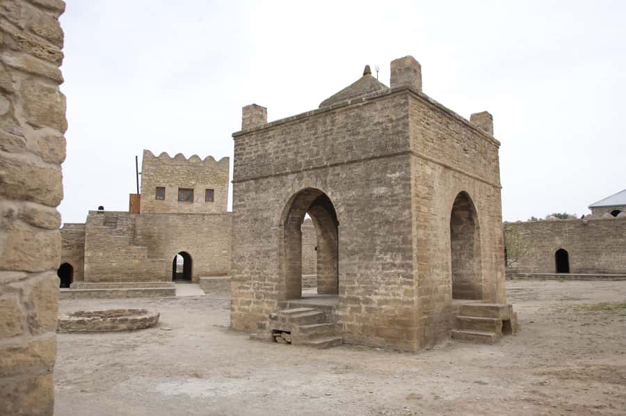 Baku: Burning Mountain & Zorastrian Temple Private Tour - Key points to know before you book