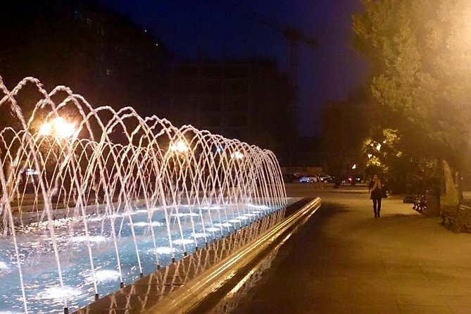 Baku by Night: Small-Group Walking Tour - Why Baku works so well after sunset