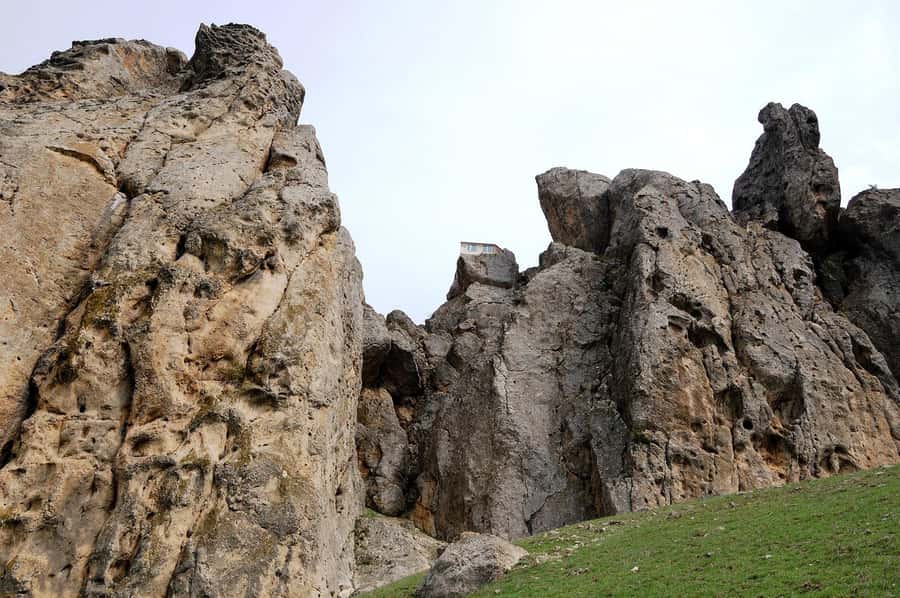 Baku: Candy Mountain, Pink Lake, Besh Barmag Dag and Mosque - Who should book this outing?