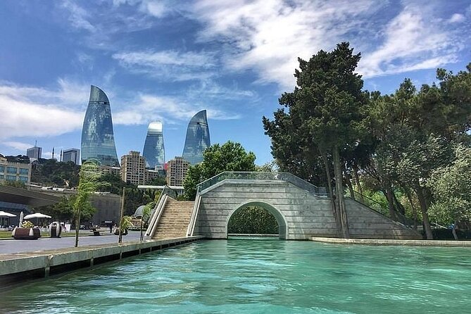 Baku City Tour - The Alley of Martyrs and its quiet memorial
