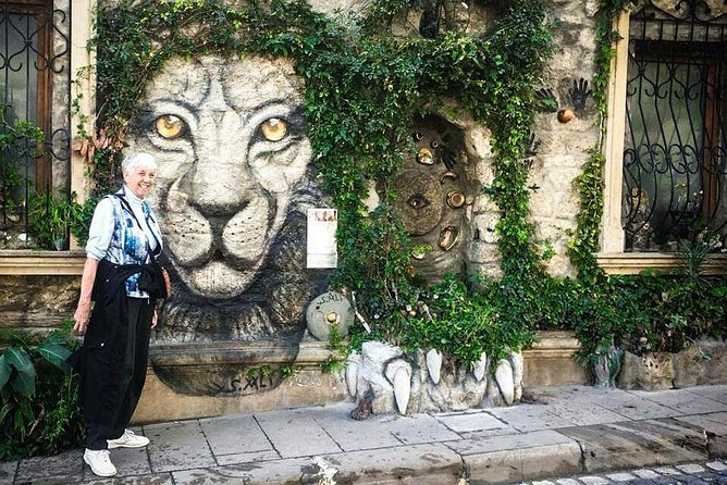 Baku City Tour and Old town without transportation service - One Hour Inside Baku Old City