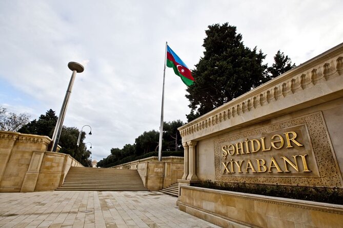 Baku City Tour with Guide Admission Include - The Miniature Books Museum: a brief and unusual stop