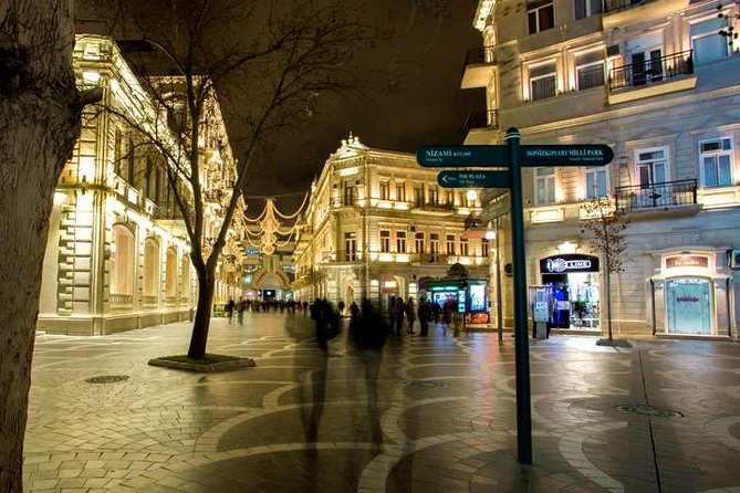 Baku Downtown Original Walking Tour - Nizami Street and the millionaire mansions