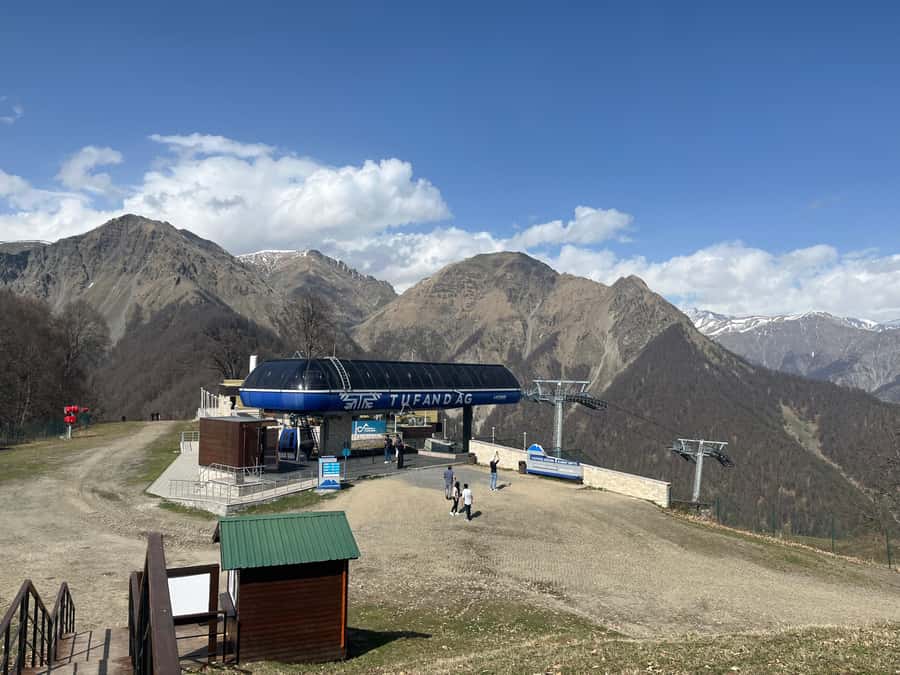 Baku: Gabala Day Trip via Shamakhi with Juma Mosque Visit - Food, breakfast, and the organic restaurant stop