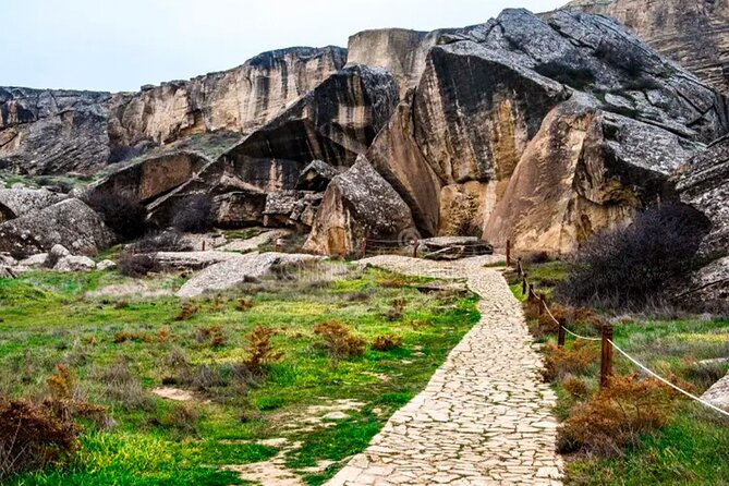 Baku : Gobustan, Absheron Sights Guided Day Trip Lunch included - Mud volcanoes and the extra fee that changes the price