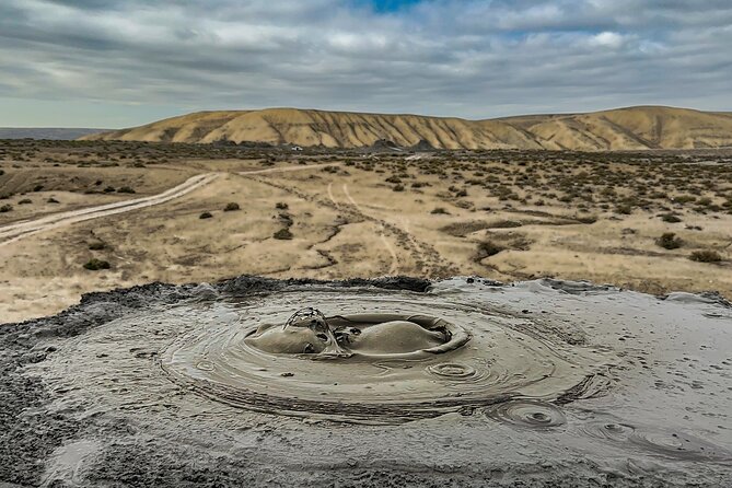 Baku: Gobustan, Mud Volcano, Fire Temple & Burning Mountain - Yanardag: Azerbaijan’s natural Burning Mountain