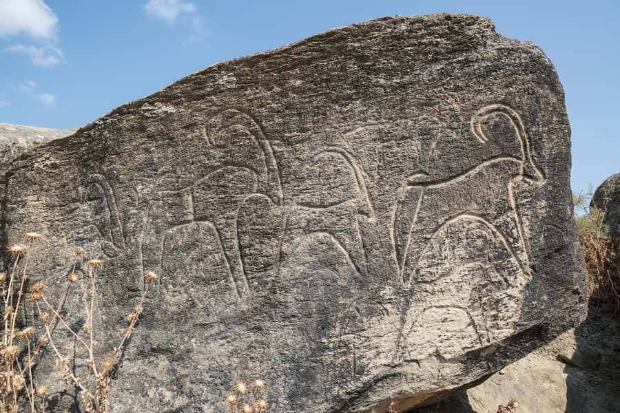 Baku: Gobustan, Mud Volcanoes & Absheron (Group or Private) - Why this full-day route works