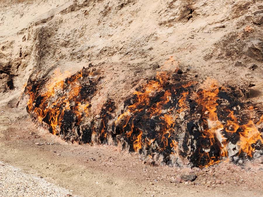 Baku: Gobustan, Mud Volcanoes, Ateshgah, and Yanardag Tour - Gobustan Museum: begin with the human story