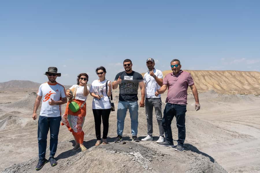 Baku: Gobustan National Reserve Guided Trip - Private - Reading the carvings at the open-air rock museum