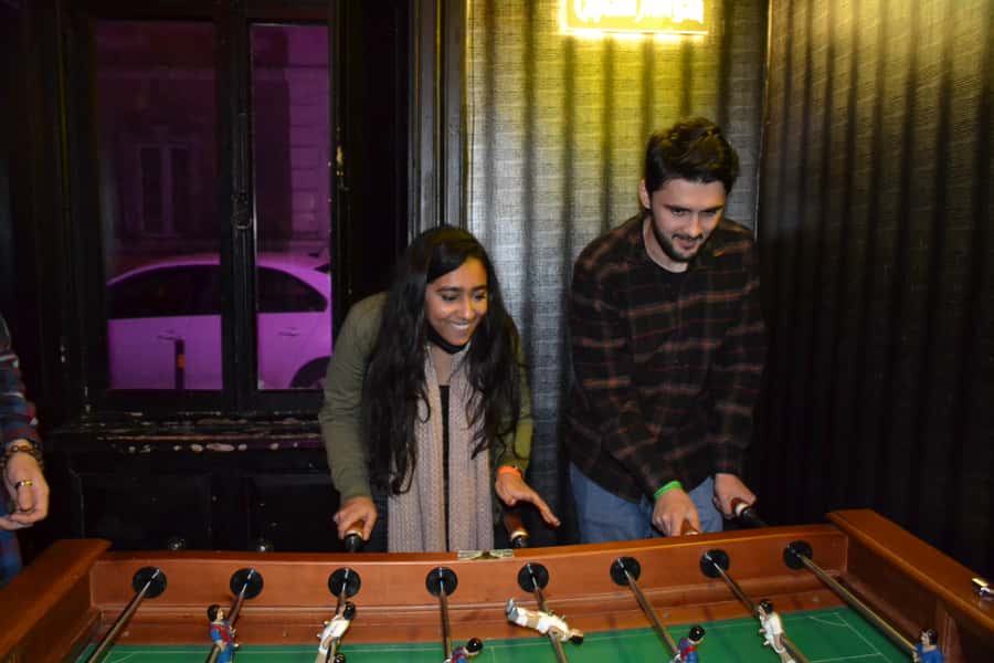 Baku: Guided Bar Crawl with Shots and Nightclub Entry - What the guides add to the night