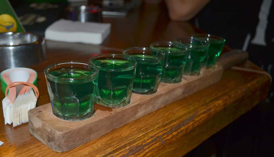 Baku: Guided Bar Crawl with Shots and Nightclub Entry - Walking through Baku after dark