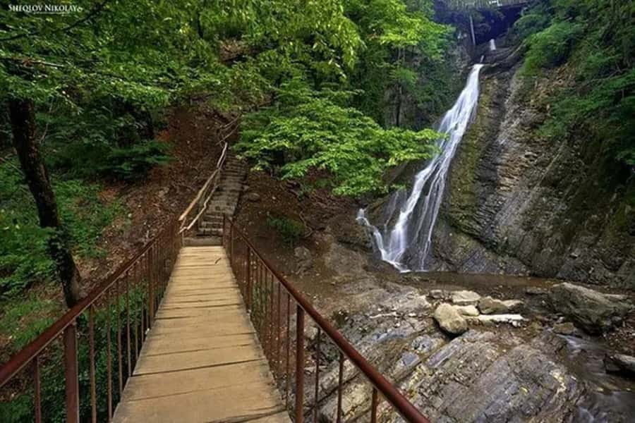 Baku: Guided Day Trip to Gabala with Hotel Pickup & Drop-off - Seven Beauties Waterfall in Vendam