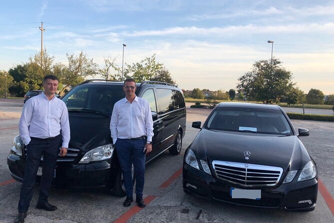 Baku Heydar Aliyev Airport (GYD) to Baku hotels - Arrival Private Transfer - Leaving Heydar Aliyev Airport with a nameplate pickup