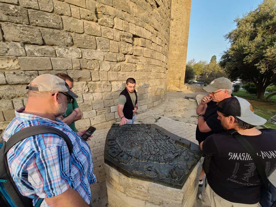 Baku: Historic and Modern Baku Tour ( Day & NIght Tour) - Starting behind the Bulgari shop