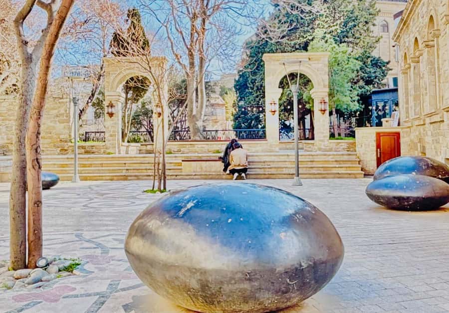 Baku: Inner City Walking Tour. - Bazar Square and the Maiden Tower