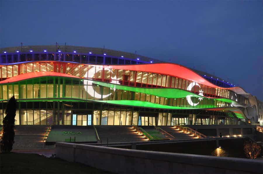 Baku Lights Night Tour with Hotel Pickup - Hotel pickup makes a short evening practical