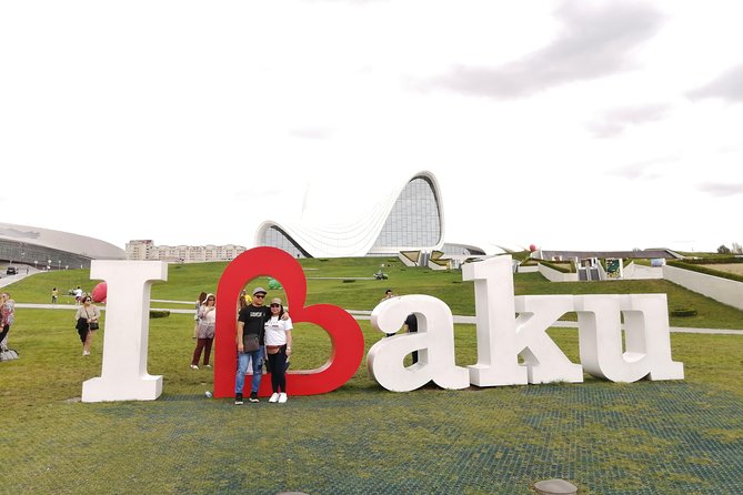 Baku Modern City & Old Town Private Tour - Two hours inside Icheri Sheher