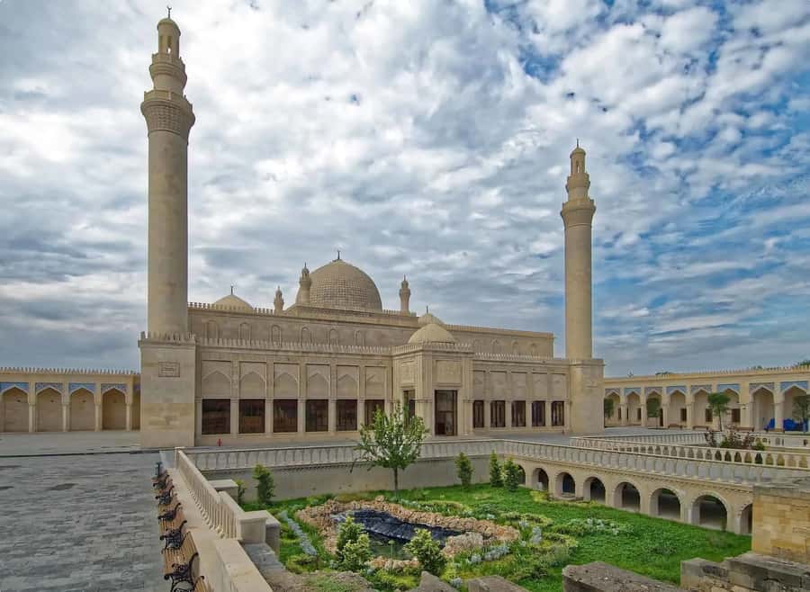 Baku: Mountains & History: Shamakhi–Gabala Escape - Shamakhi and the Juma Mosque