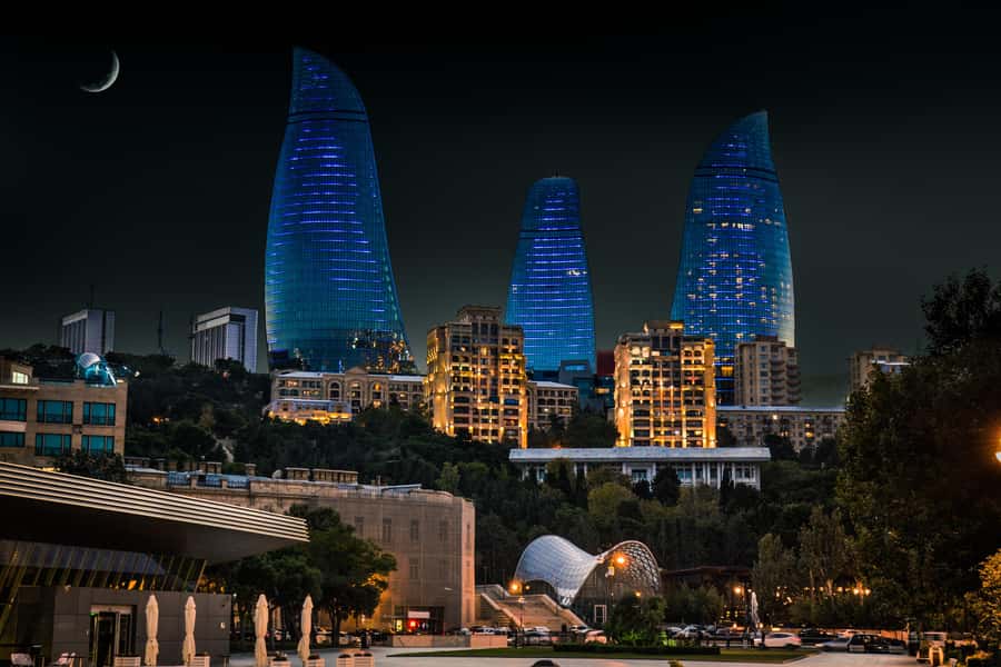 Baku: Night Panoramic Group Tour with Flame Towers 1 - Starting near Icherisheher metro station