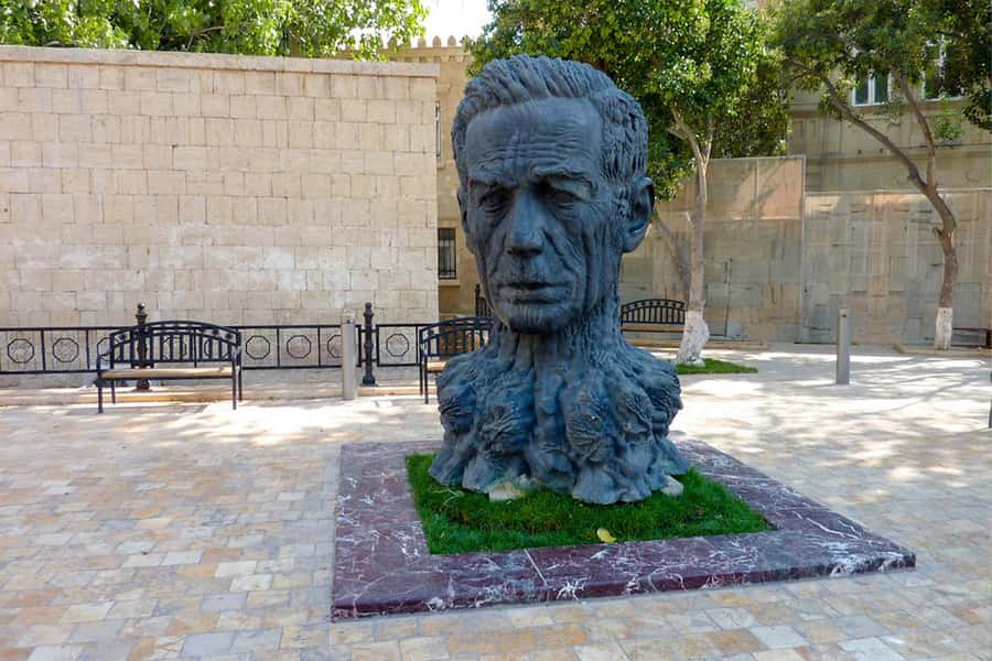 Baku: Old City Guided Walking Tour - Ali Shamsi’s workshop and a more personal ending