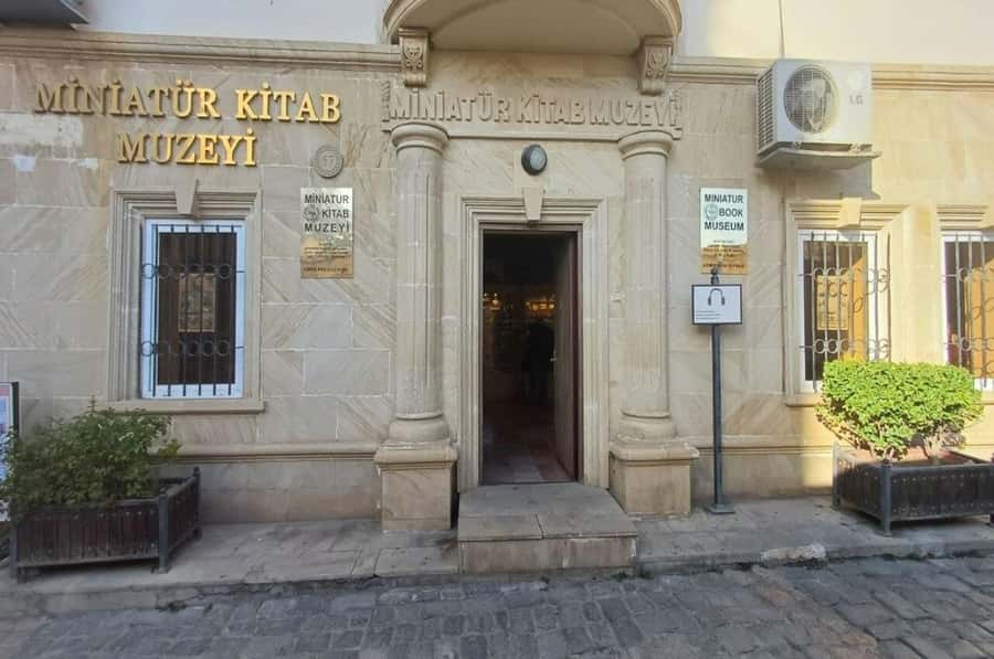 Baku Old City Tour by Heritage Travel - Starting behind Baku’s Old City walls