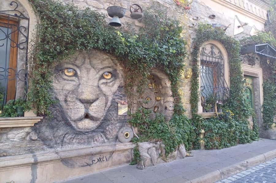 Baku Old City Tour by Heritage Travel - A movie stop in the heart of Baku