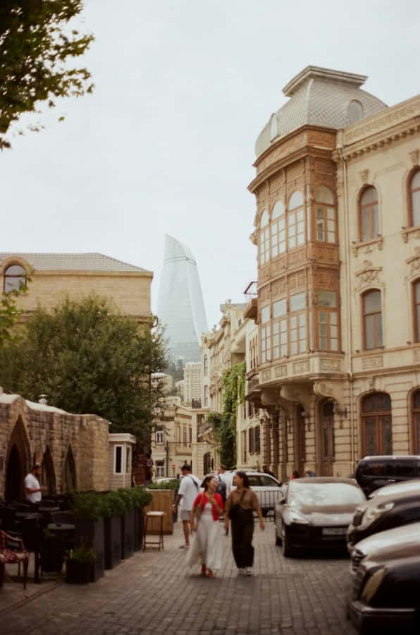Baku Old City Wonders: A Walking Tour Through Time - Aliagha Vahid’s Park and a Local Cultural Pause