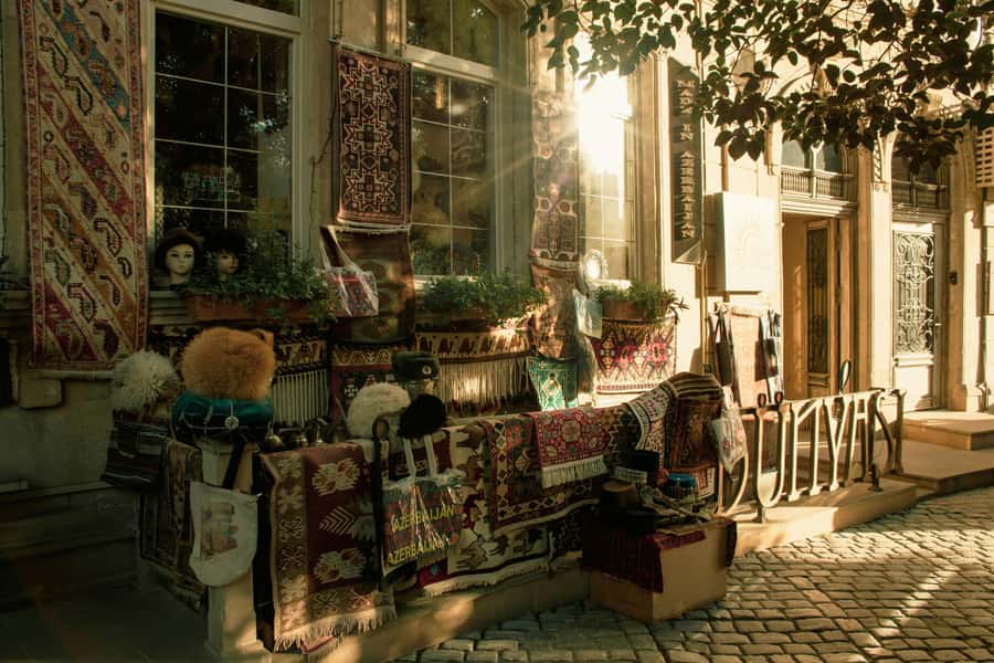 Baku Old City Wonders: A Walking Tour Through Time - Narrow Lanes, Courtyards, and Everyday Old City Life