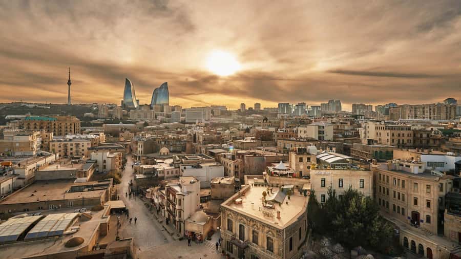 Baku Old Town Walking Tour - Starting beside the Maiden Tower