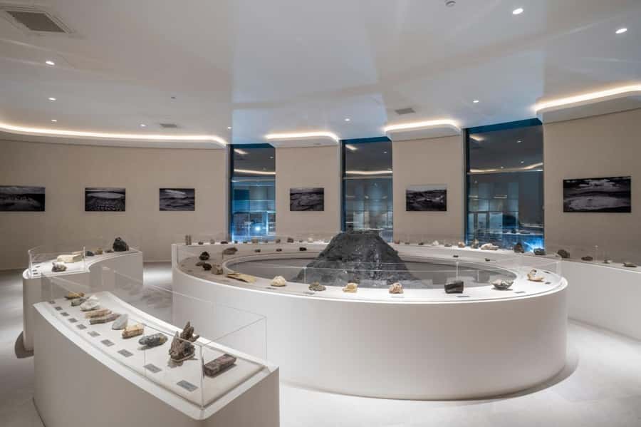 Baku Qobustan Absheron Full Day Guided Tour - Ateshgah, the Fire Temple