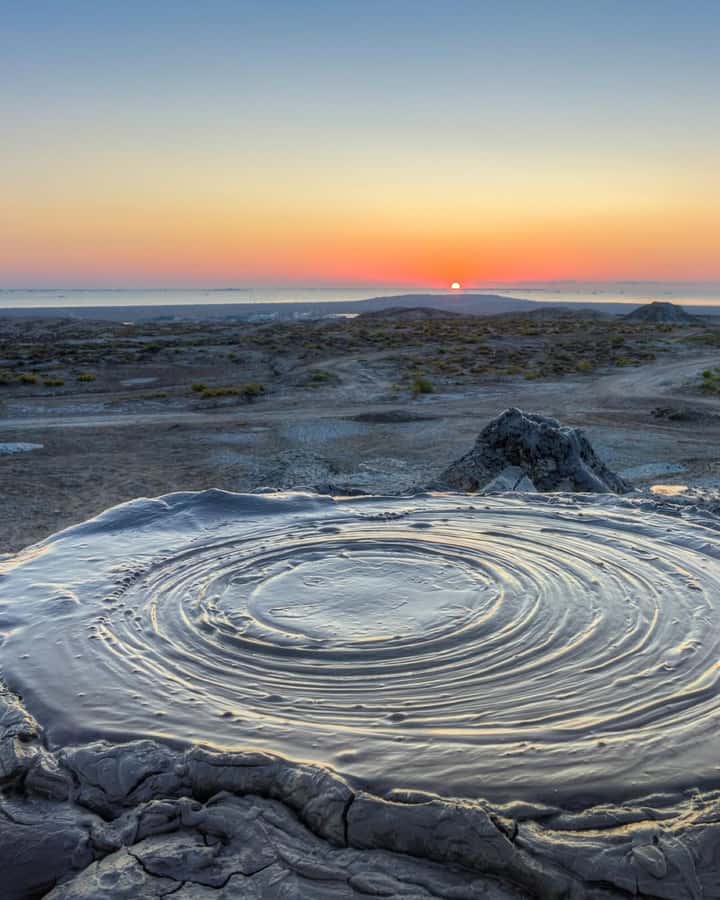 Baku: The Best 5 Sightseeing Spots Gobustan + Old City Tour - Gobustan’s rock carvings bring prehistoric life closer