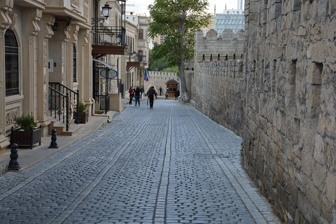 Baku Tour 3 Nights (4 Days) - Gobustan’s carvings and the road beyond Baku