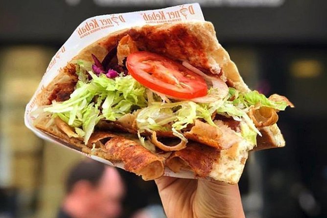 BAKU WALKING tour with the best STREET FOOD and DRINK tasting - Why this Baku walk works well for first-time visitors