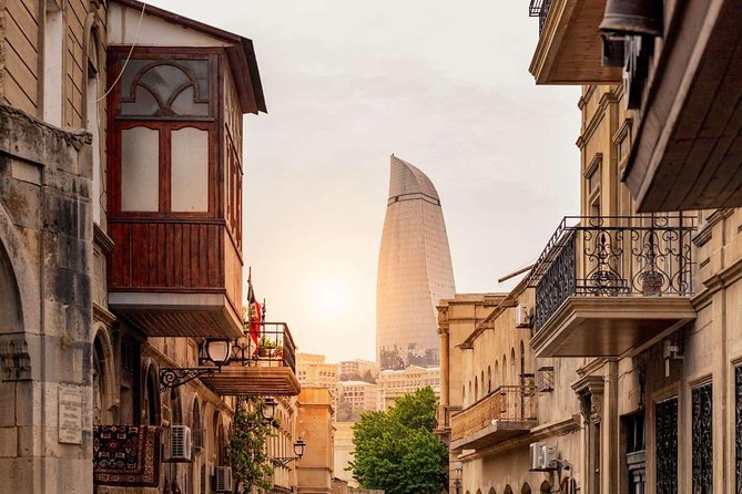 BAKU WALKING tour with the best STREET FOOD and DRINK tasting - Who should book this private walk