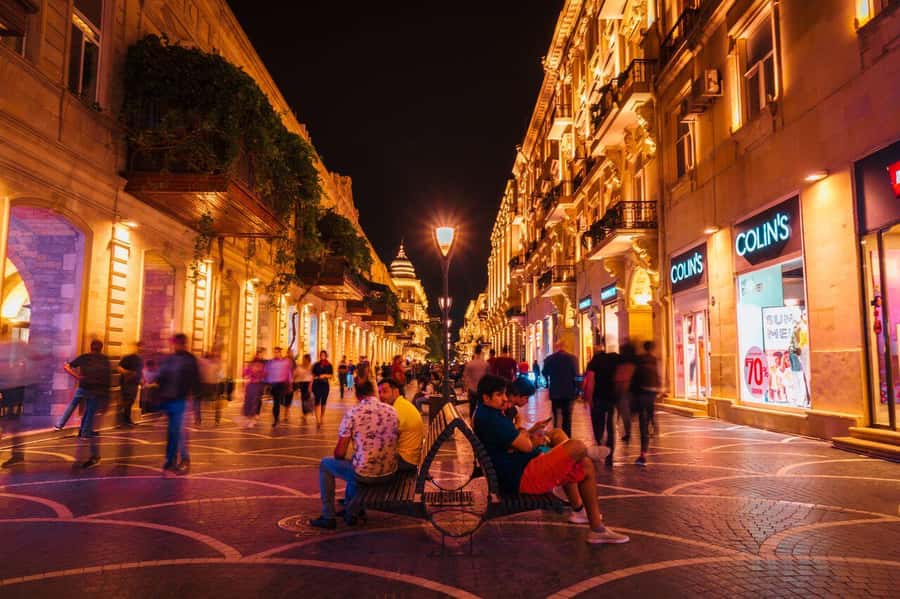 Become a Baku resident in a day - Guides, timing, and the practical side of the day