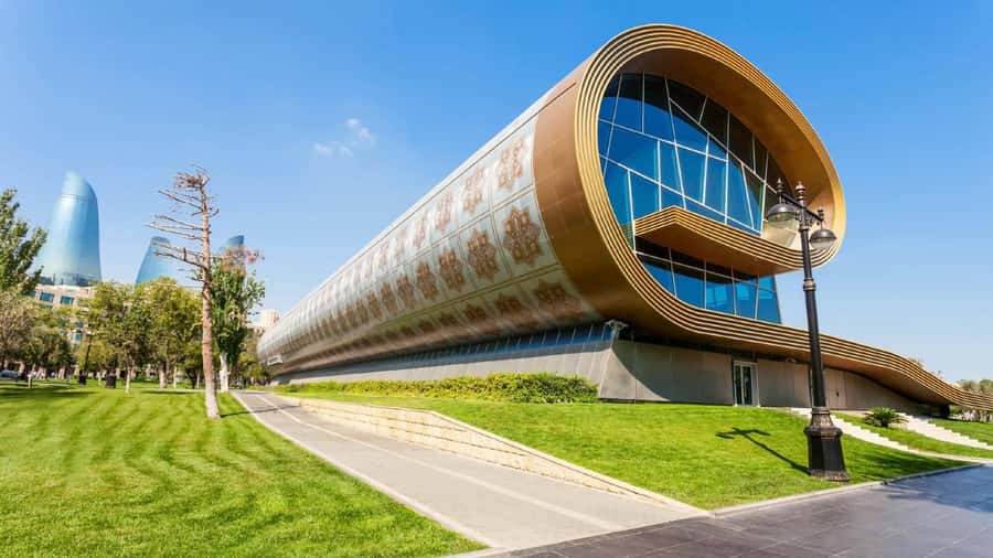 Best of Baku: 4-Hour City Tour Historic and Modern Landmarks - Caravanserais, palace remnants, and old Baku details