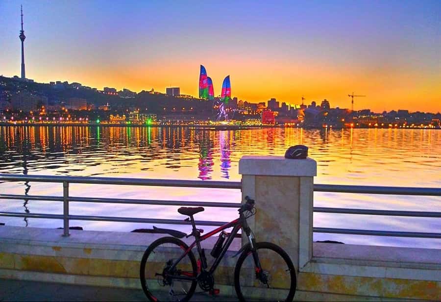 City Highlights Bike Tour - Key points at a glance