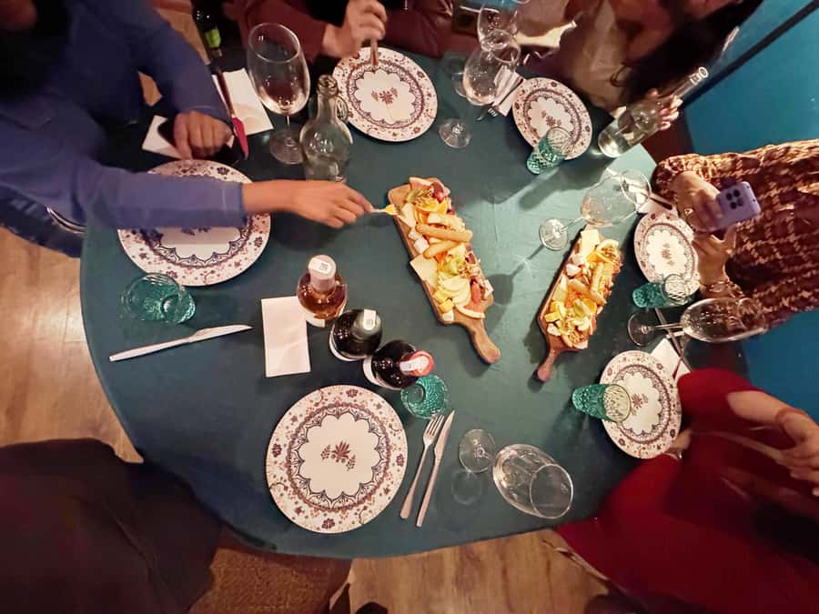 Eat Like Local: Baku Dining & Wine Tasting Experience - The one-hour local restaurant meal