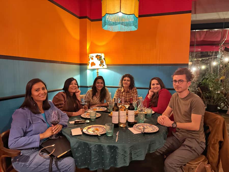 Eat Like Local: Baku Dining & Wine Tasting Experience - Starting at Fountains Square with a clear meeting point