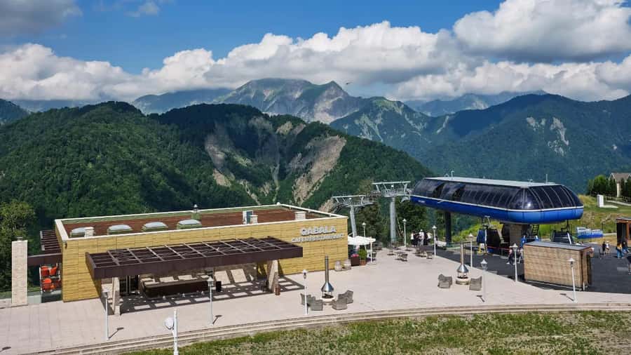 From Baku: Gabala Cable Car, Nohur Lake & Juma Mosque Trip - Guides, languages, and the human side of the trip