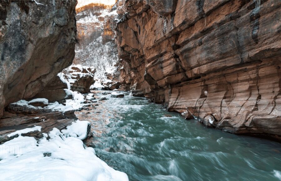 From Baku: Guba-Khinalig Day Trip - Masdargah Waterfall is small, scenic, and easy to pair with other stops