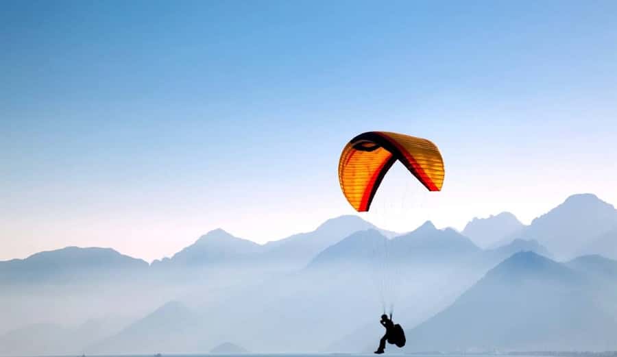 From Baku: Paragliding Tour - Shahdili and the Caspian horizon