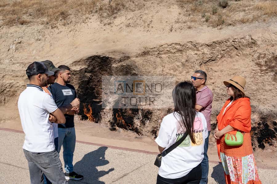 From Bakü: Sightseeing - Ateshgah - Yanardag - Gobustan - Ateshgah Fire Temple and the story of fire worship